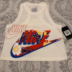 Nike Crop Top